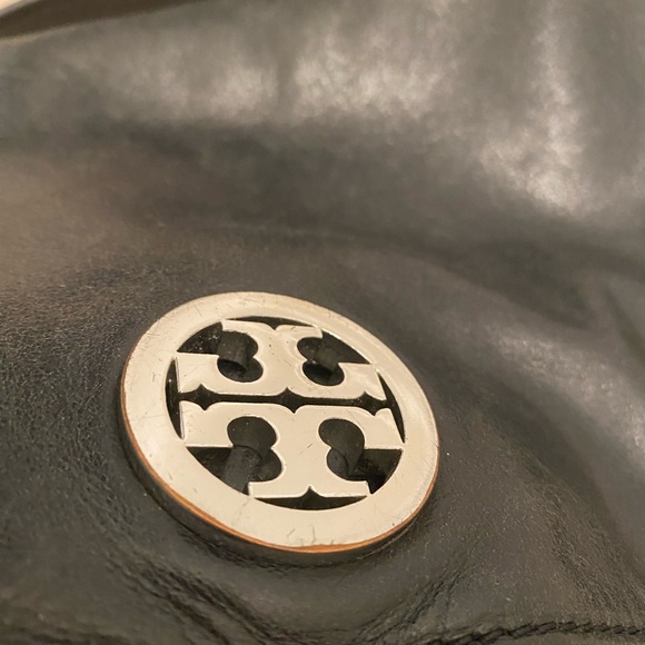 Tory Burch Black Crossbody Purse with Silver Hardware. Convertible Straps - Picture 7 of 15
